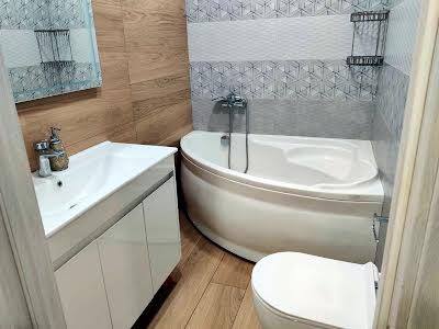 квартира за адресою Роганська вул., 130/3