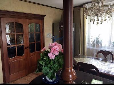 дом по адресу Богдана Хмельницького ул., 75