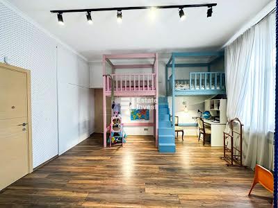 квартира за адресою Кравцова, 6