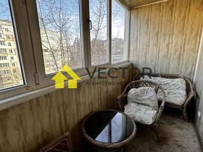 квартира по адресу Богдана Хмельницкого бульв., 12