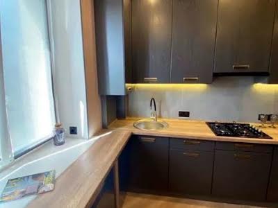 квартира за адресою Панаса Мирного вул., 28