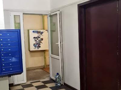 квартира за адресою Вишняківська вул., 8а