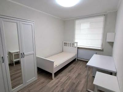 квартира за адресою Перемоги просп., 18