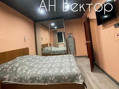 квартира за адресою Холодногірська вул. (Єлізарова), 13