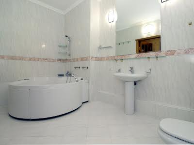 квартира за адресою Старонаводницька вул., 13-А