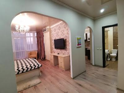 квартира по адресу Вячеслава Черновола ул., 27
