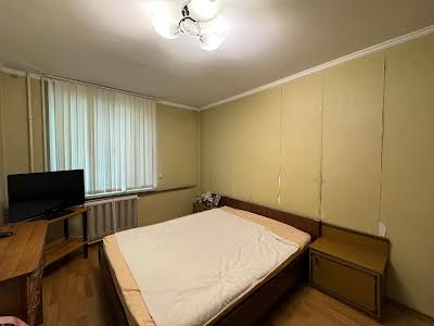 квартира за адресою Жоліо Кюрі вул., 64