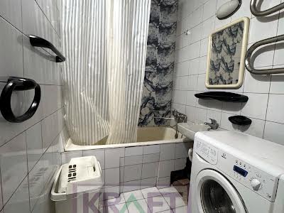 квартира за адресою Амосова вул. (Корчагінців), 27
