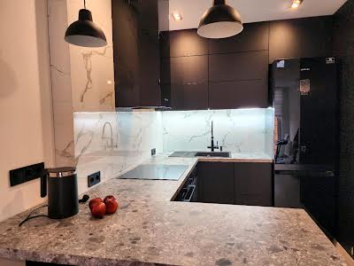квартира за адресою Регенераторна вул., 4