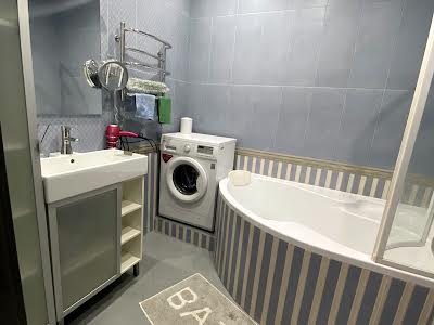 квартира за адресою Драгоманова вул., 40-З