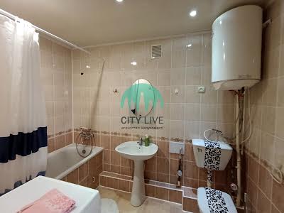 квартира за адресою Тичини вул., 20