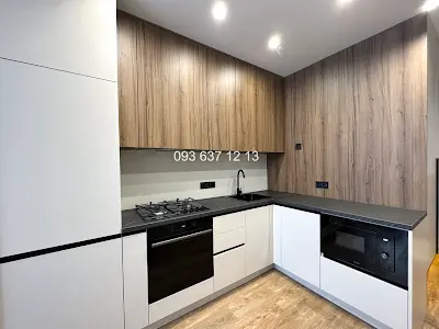 квартира за адресою Молодіжна вул., 10