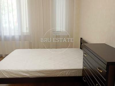 квартира за адресою Регенераторна вул., 4 к5
