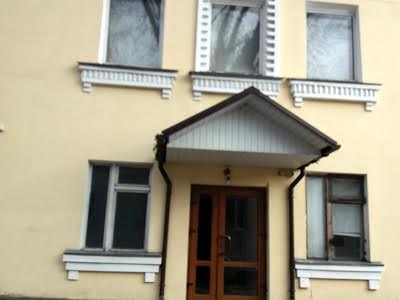 комерційна за адресою Щорса, 444
