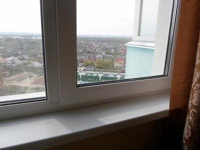 квартира за адресою Рональда Рейгана вул., 40