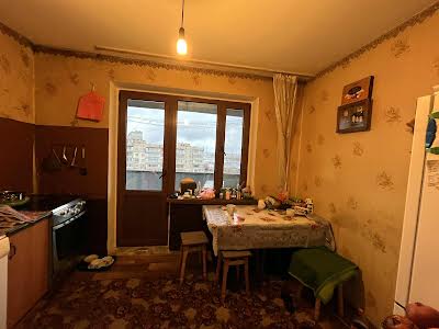 квартира за адресою Миколи Закревського вул., 33