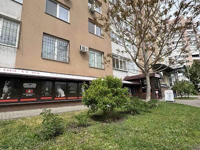 коммерческая по адресу Соломии Крушельницкой ул., 15-В