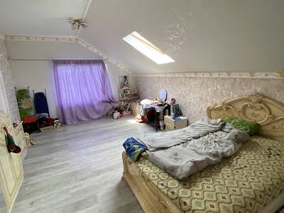 будинок за адресою Квітнева 3