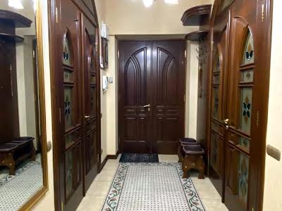 квартира за адресою Заньковецької вул., 8