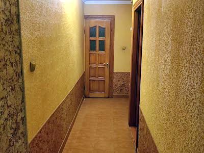 квартира за адресою Довженка О., 16