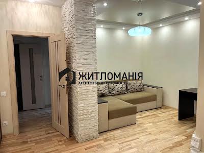 квартира за адресою Академіка Булаховського вул., 5-Д