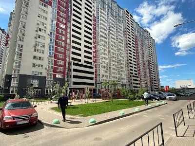 квартира за адресою Драгоманова вул., 2-А