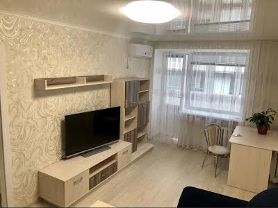 квартира за адресою Шнеєрсона вул., 4