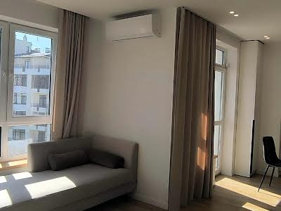 квартира за адресою Пекарська вул., 30