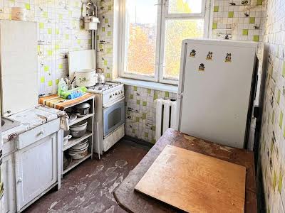 квартира за адресою Федора Караманиць вул. (Ватутіна), 56