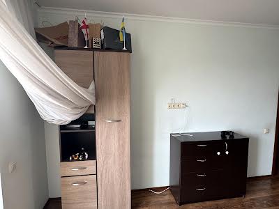 квартира за адресою Академіка Єфремова вул. (Командарма Уборевича), 25