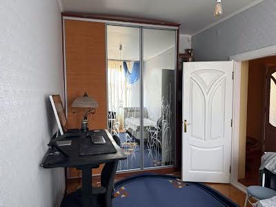 квартира за адресою Олександра Довженка вул., 12