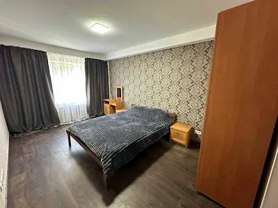 квартира за адресою Празька вул., 25/1