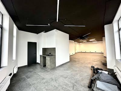 комерційна за адресою Львів, Газова вул., 7