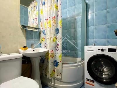 квартира за адресою Степана Тільги вул. (Революційна), 41