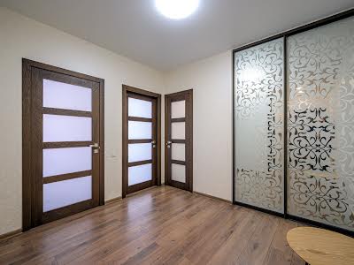 квартира за адресою Київ, Анни Ахматової вул., 22