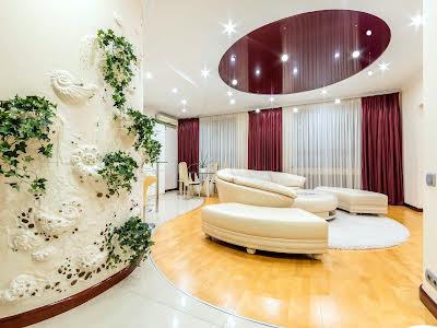 квартира за адресою Шота Руставелі вул., 44