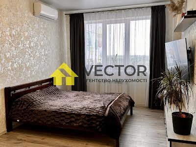 квартира по адресу Кременчуцька ул., 54б