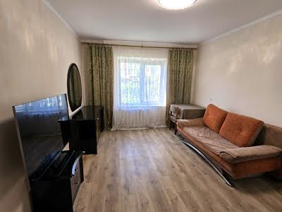 квартира за адресою Енстра, 2