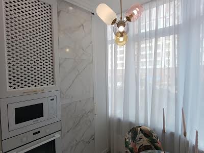 квартира за адресою Садова вул., 51-В