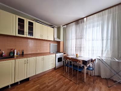 квартира за адресою Академіка Булаховського вул., 5Г