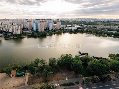 квартира за адресою Ревуцького вул., 9