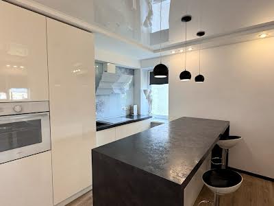 квартира за адресою проспект Миру, 21