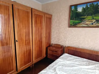 квартира за адресою Романа Шухевича просп. (Генерала Ватутіна), 2-Б
