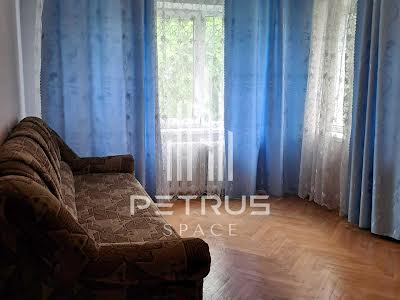 квартира по адресу Строителей ул., 4-А