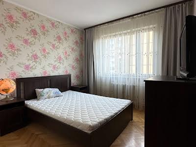 квартира по адресу Ивана Пулюя ул., 1-А