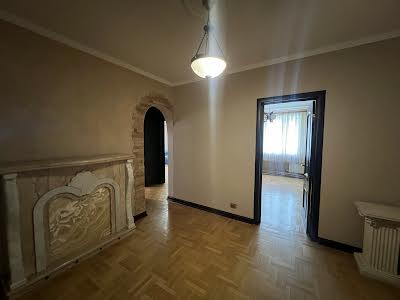 квартира за адресою Бориса Гмирі вул., 5
