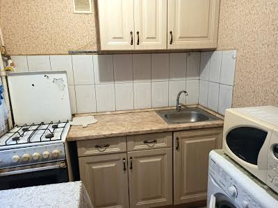 квартира за адресою Дегтярівська вул., 10