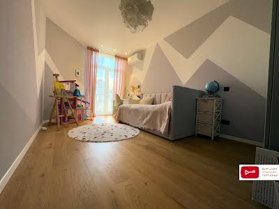 квартира за адресою Регенераторна вул., 4
