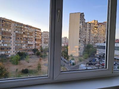 квартира за адресою Драгоманова вул., 25