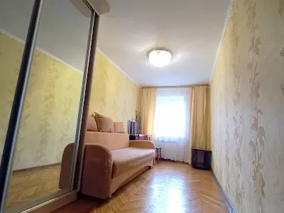 квартира за адресою Дорогожицька вул., 16